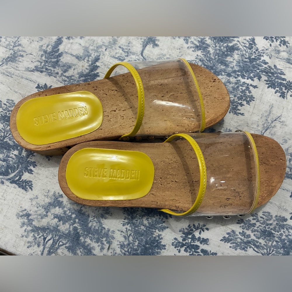 Steve Madden Yellow and Clear Cork Slide Sandals Y2K inspired